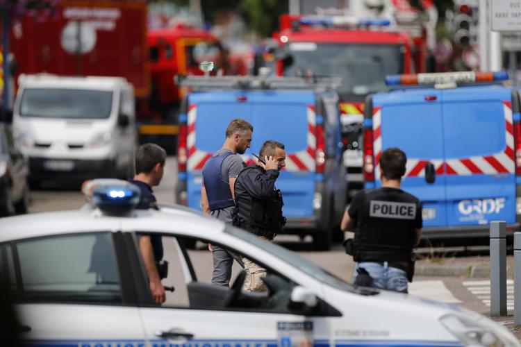 Francia: Camera comm. italiana di Lione, follia collettiva, vicini a vittime