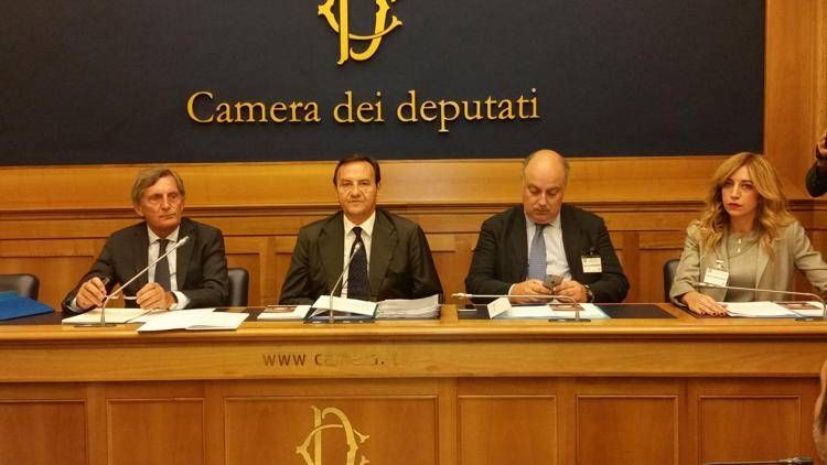 Un momento della presentazione dell'accordo sul microcredito alla Camera (foto ADN)