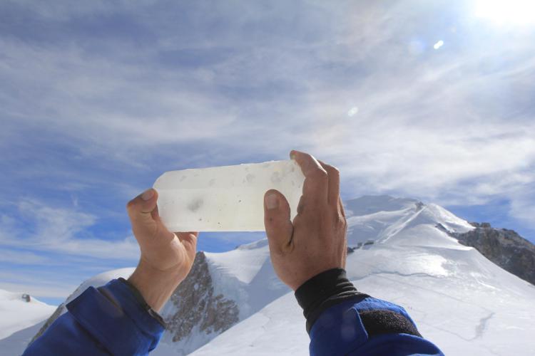 Clima: nasce la 'biblioteca dei ghiacci', prima missione sul Monte Bianco