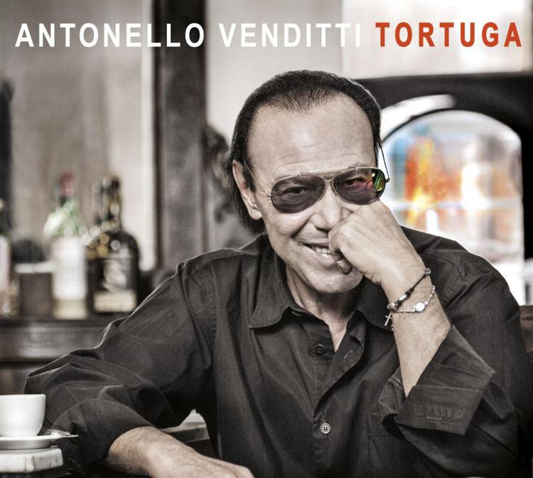 Antonello Venditti nella cover del suo album 'Tortuga'