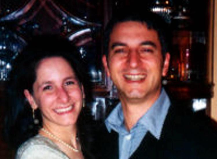 Micaela Masella, una delle vittime dell'esplosione, con il marito Giuseppe Pellicanò (Fotogramma) - FOTOGRAMMA