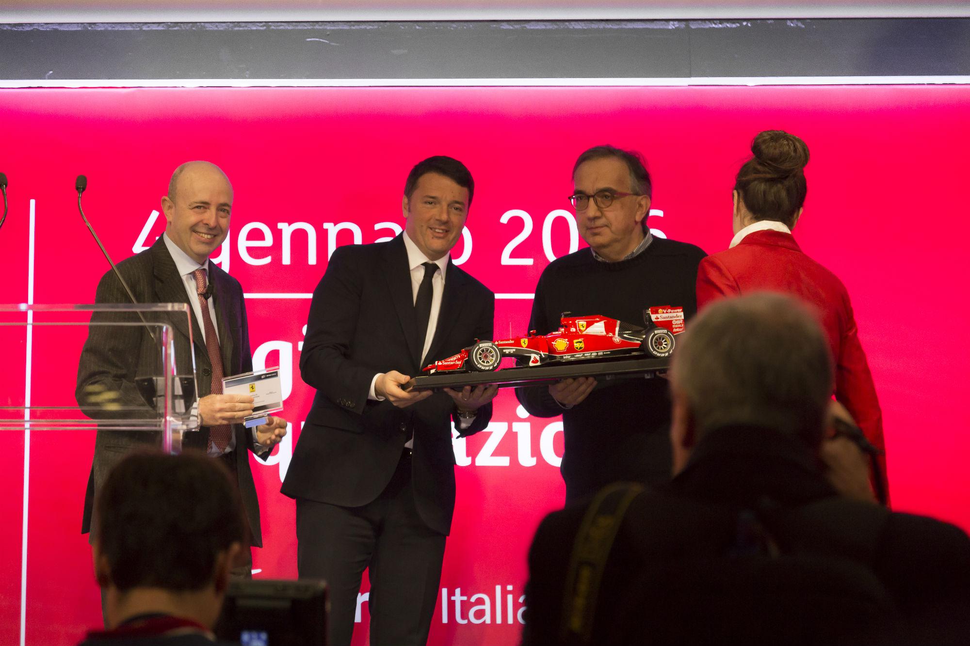 Il presidente del Consiglio Matteo Renzi e l'amministratore delegato di Fca Sergio Marchionne