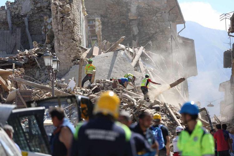 Death toll rises in central Italian earthquake