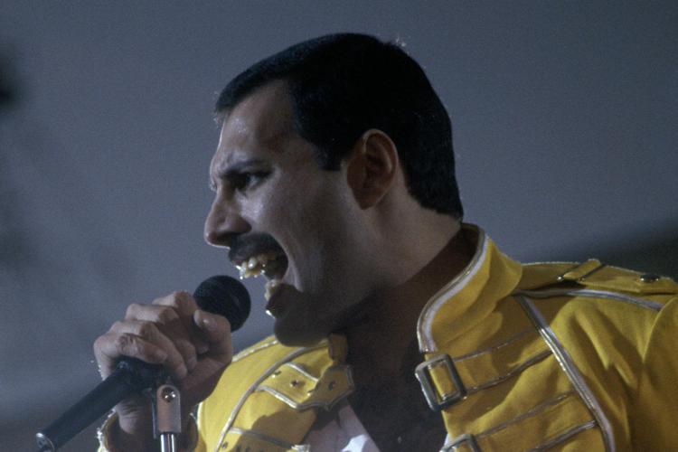 Freddie Mercury, leader dei Queen (Fotogramma)