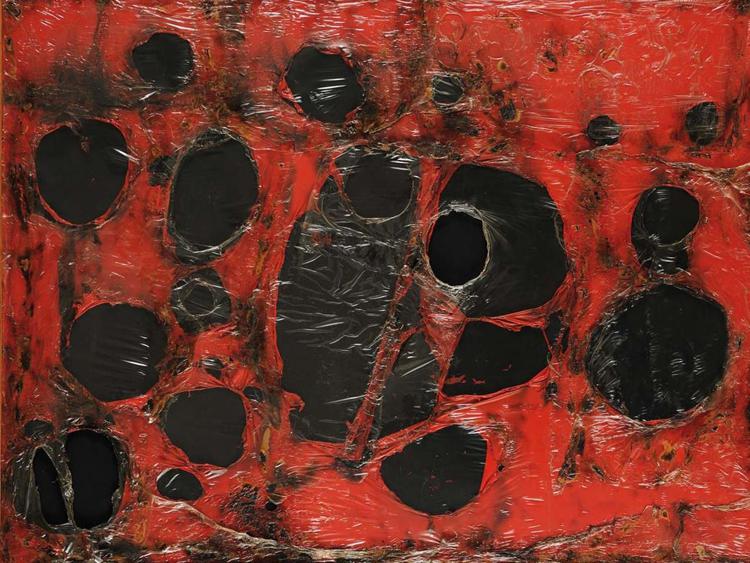Alberto Burri, Rosso Plastica M3 (1961, plastica, combustione su tela, cm. 121,5x182,5, Fondazione Palazzo Albizzini Collezione Burri)
