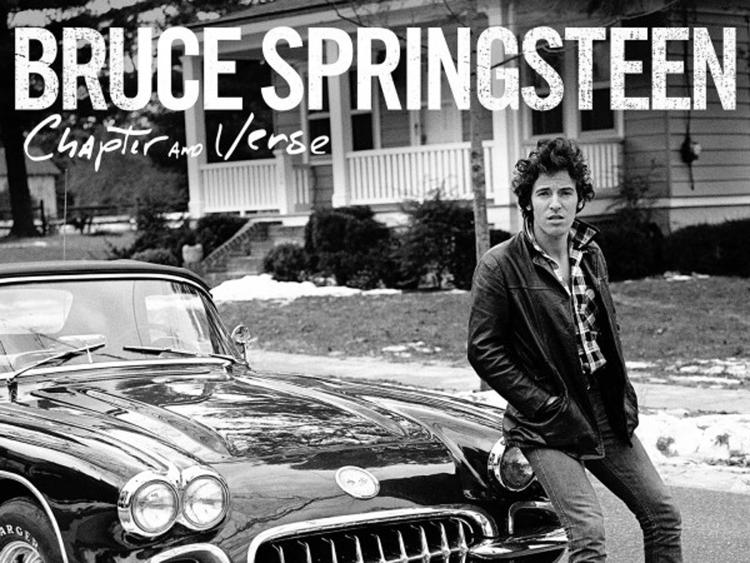Bruce Springsteen ritratto sulla cover di 'Chapter and Verse'