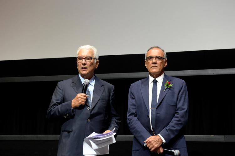 Il presidente della Biennale di Venezia, Paolo Baratta (a sinistra), e il direttore della Mostra del cinema, Alberto Barbera