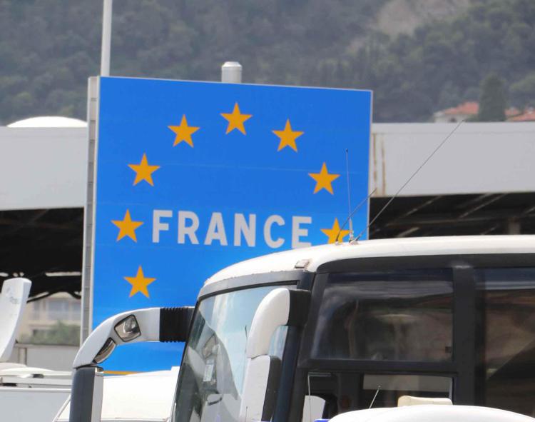 Italy, France step up joint border patrols