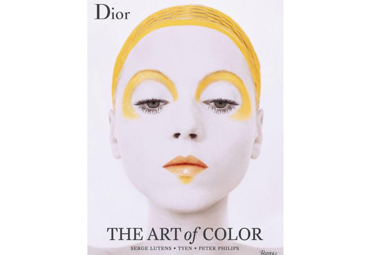 La copertina del libro Dior 'The art of Color'