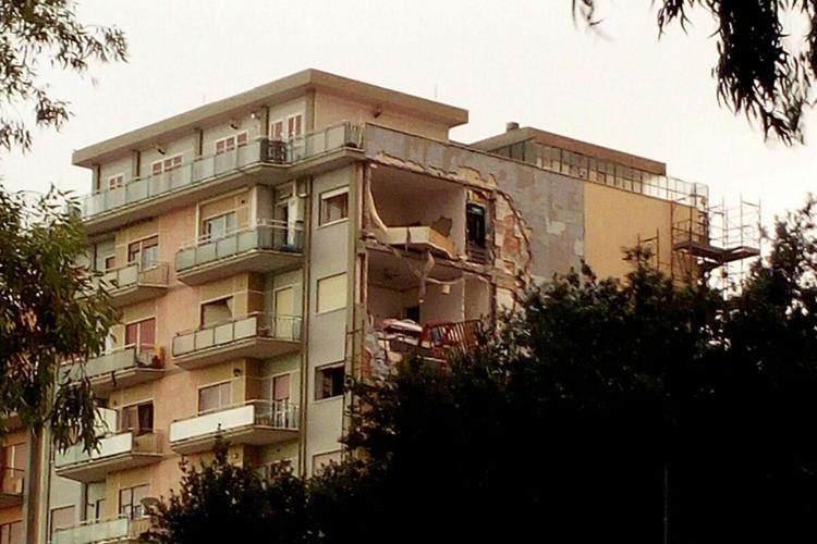 Violenta tromba d'aria nel Lazio, due morti