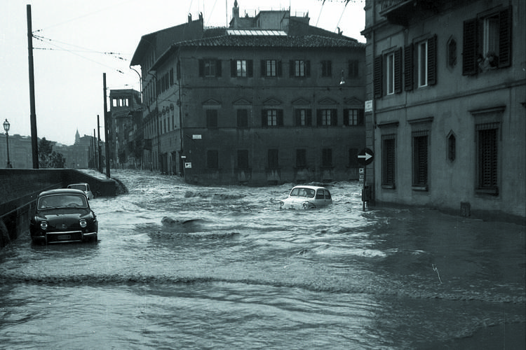 Alluvione del 1966 a Firenze (FOTOGRAMMA) - (FOTOGRAMMA)