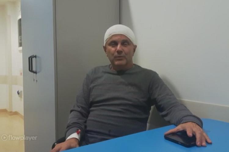 Stefano Tondi nel videomessaggio diffuso dal Policlinico di Modena (fermo immagine da video)