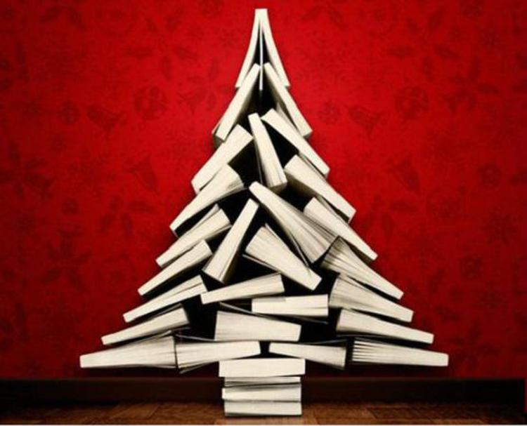 Natale: dai saggi ai racconti, è una 'festa' di libri sotto l'albero