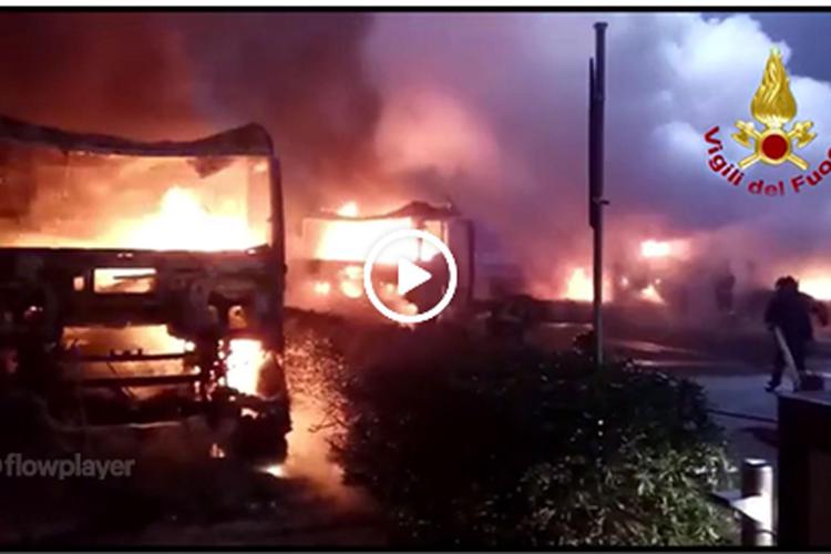 Verona, 21 camion avvolti dalle fiamme /Video