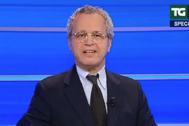 Enrico Mentana allo Speciale Referendum (fermo immagine dal video)