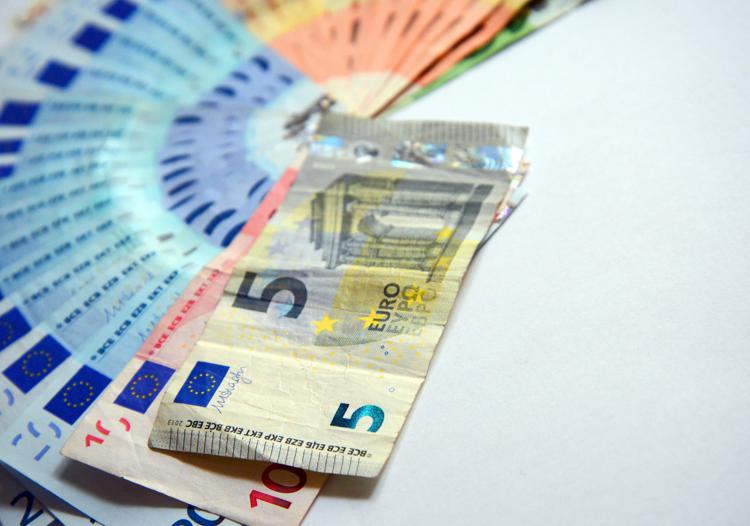 Banche: su rimborso azionisti Adiconsum apre a Veneto Banca e Bpvi