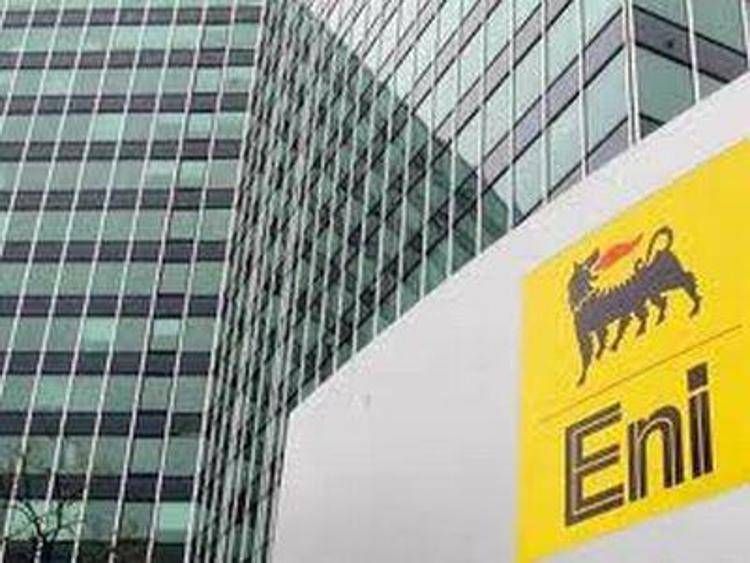 Eni, pm Milano chiede processo per Descalzi. Il Cda: 