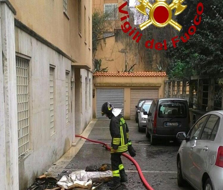 Roma, in fiamme appartamento ai Parioli