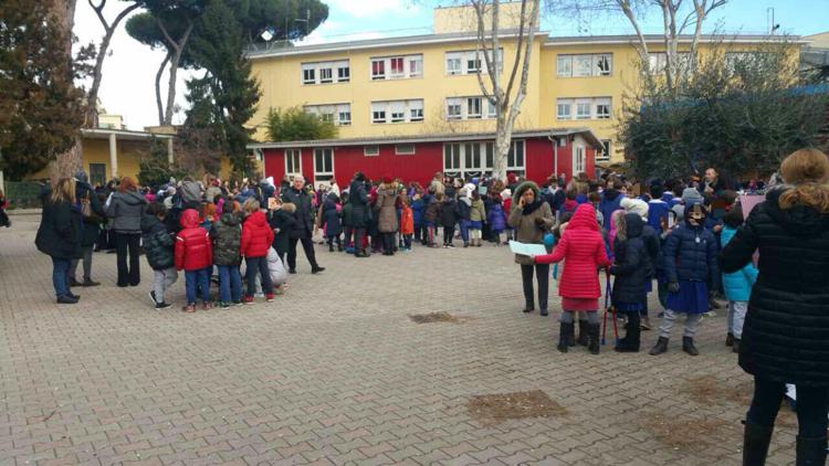 Terremoto, scuole evacuate a Roma