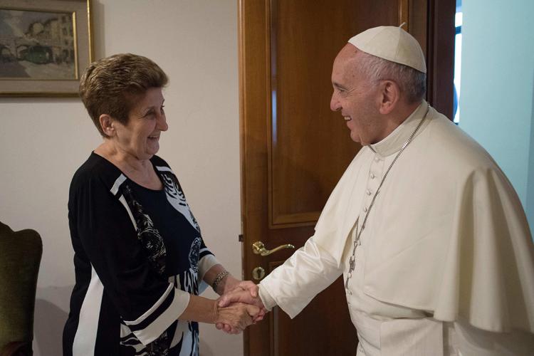 Mariella Enoc con Papa Francesco (foto: ospedale Bambino Gesù) - OSPEDALE BAMBINO GESU'