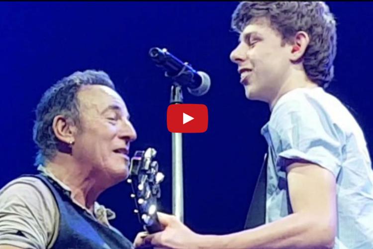 Suonare la chitarra sul palco con Bruce Springsteen? Lui ce l'ha fatta