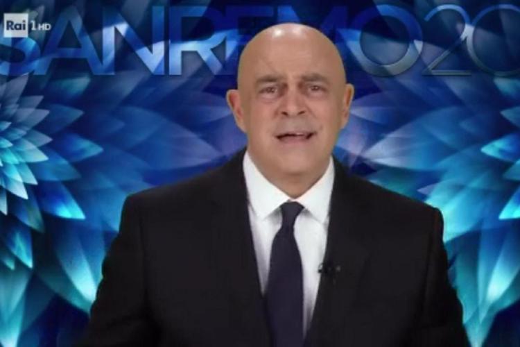 Maurizio Crozza a Sanremo (fermo immagine da video)