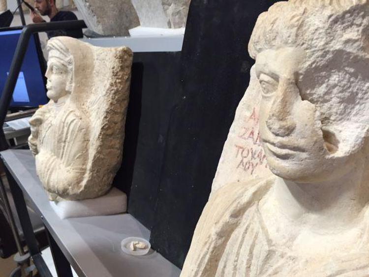 I due busti funerari provenienti da Palmira e in restauro presso l'Iscr