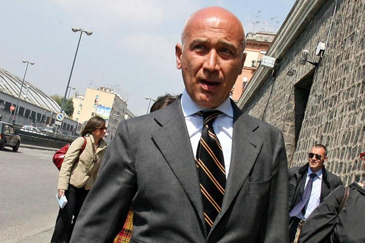 Businessman accused of graft denies meeting Renzi's father