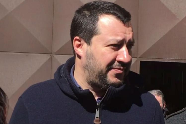 Legittima difesa, Salvini attacca: 