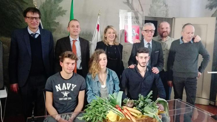 Agricoltura: in Toscana Scuola per contadini 'in campo' per giovani 'drop out'