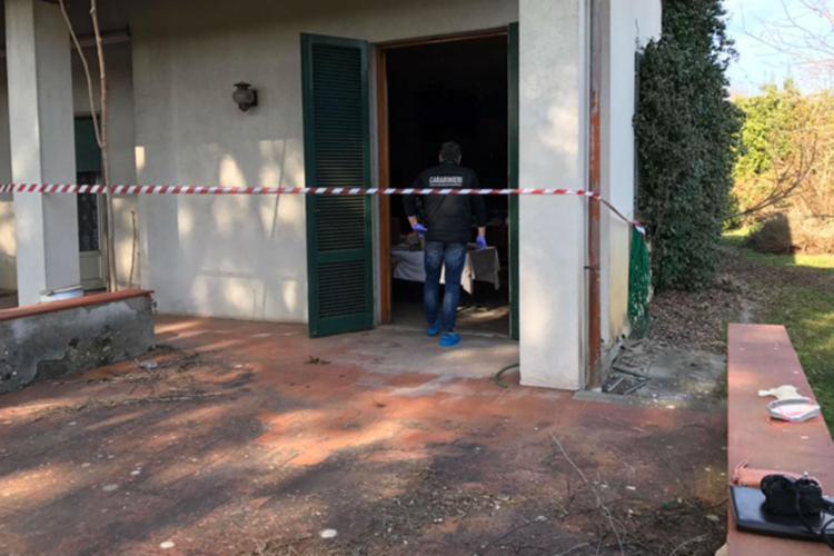 Rotting corpse found in house near Florence