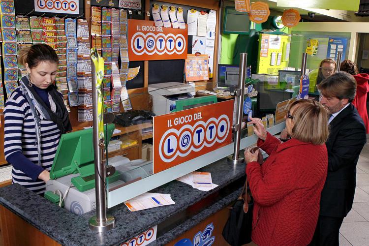 Lotto, vincita di 124.500 euro a Pomigliano d'Arco