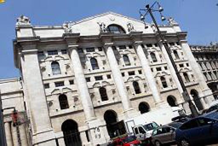 Borse europee incerte, Milano chiude in rosso con banche e Mediaset