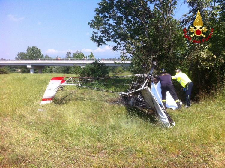 Vicenza, precipita ultraleggero: morto il pilota