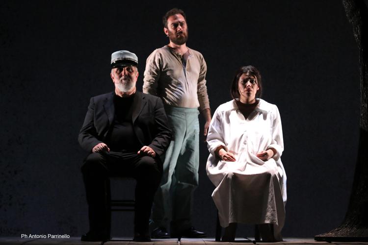 Teatro: arriva al Sistina di Roma 'Il Casellante' di Camilleri con Ovadia