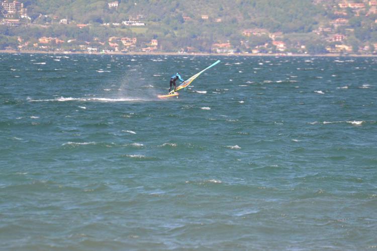 Lazio: windsurf per il lago, a Bracciano l'appuntamento sportivo 'green'