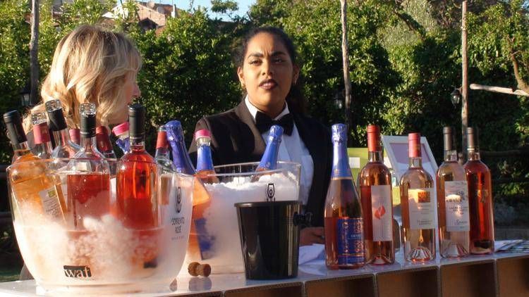 Vino: da 'Sorrento rosé' parte scommessa 'Donne' su rosato e pizza