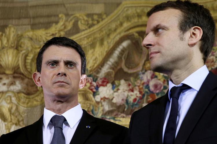 Manuel Valls ed Emmanuel Macron (Afp) - AFP