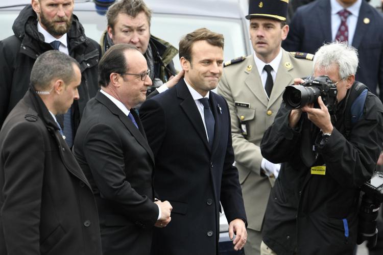 Macron doppia Le Pen. Prima uscita con Hollande