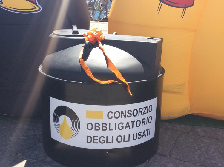 Rifiuti: oli usati, riparte dalla Liguria la campagna educativa Coou