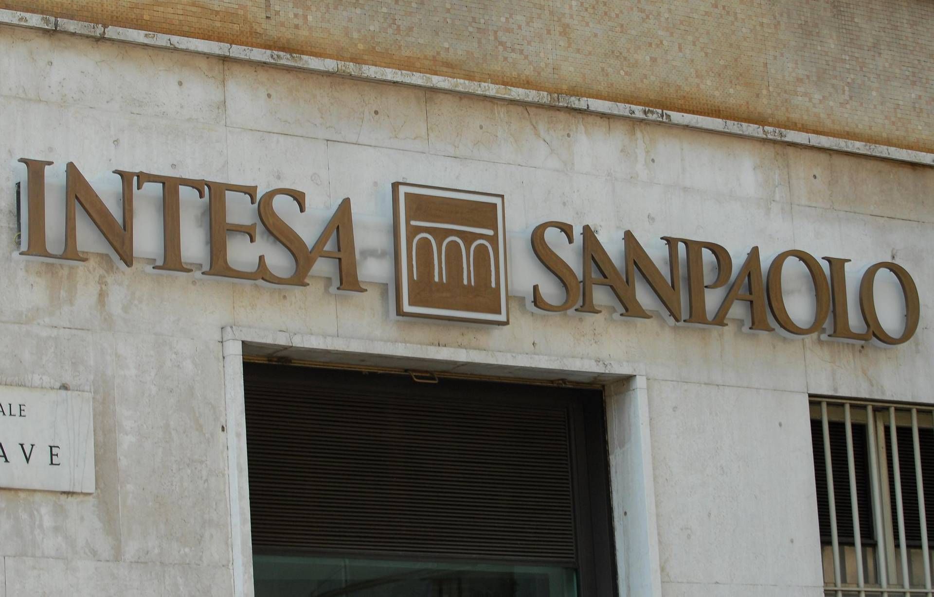 Aumento di capitale intesa clearance