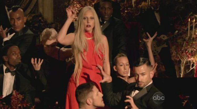 Musica: all'asta abito di Lady Gaga, lo indossò durante show Abc