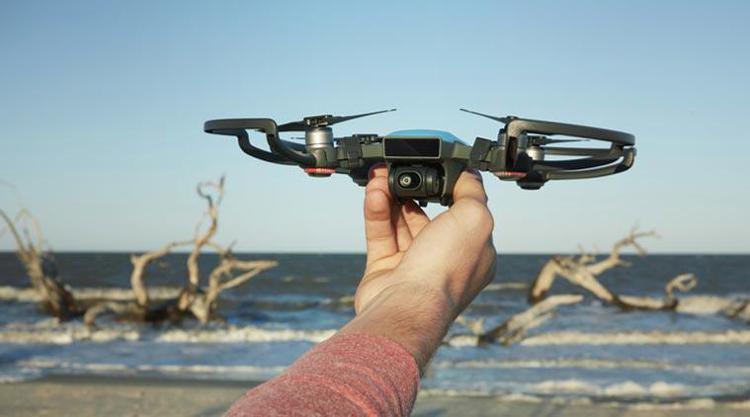 Arriva il drone per scattare selfie