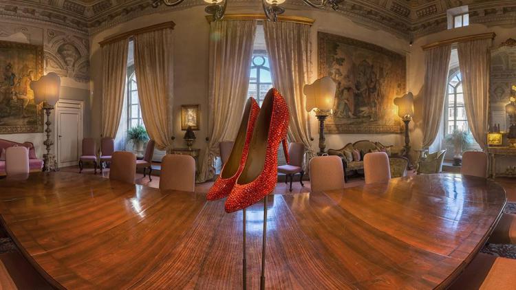 Gli stilletto rossi di Maryln Monroe by Salvatore Ferragamo (Museo Ferragamo - Foto ufficio stampa Google) 