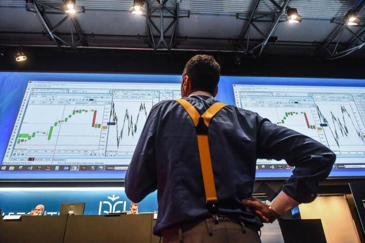 Le borse europee chiudono positive con Wall Street, debole Milano