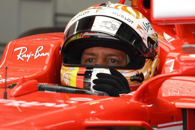 La Ferrari del pilota tedesco Sebastian Vettel  - AFP