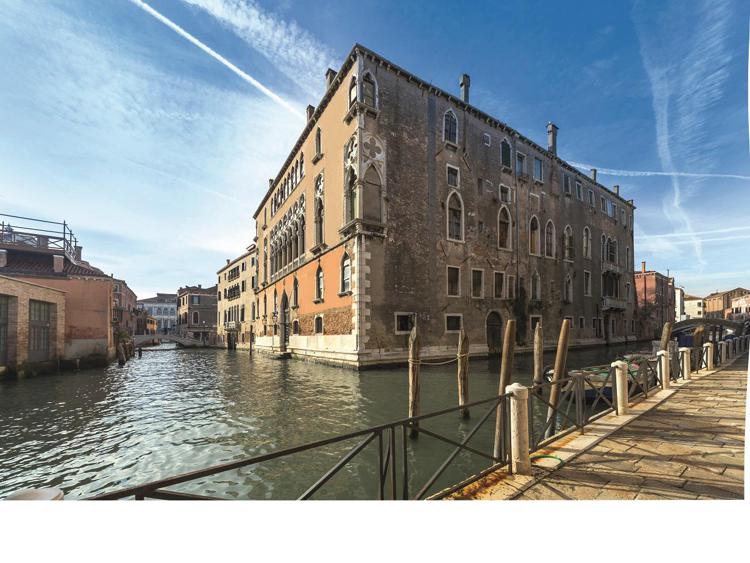 Lo splendido palazzo veneziano Donà Giovannelli è una delle proprietà che ha in vendita la <span id=