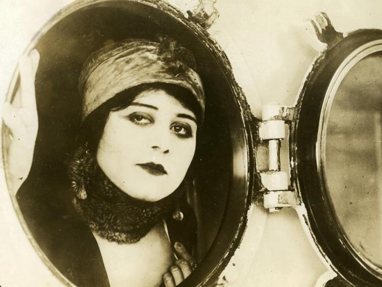 Theda Bara in 'A fool there was' (Usa, 1915) di Frank Powell  - The Museum of Modern Art, New York