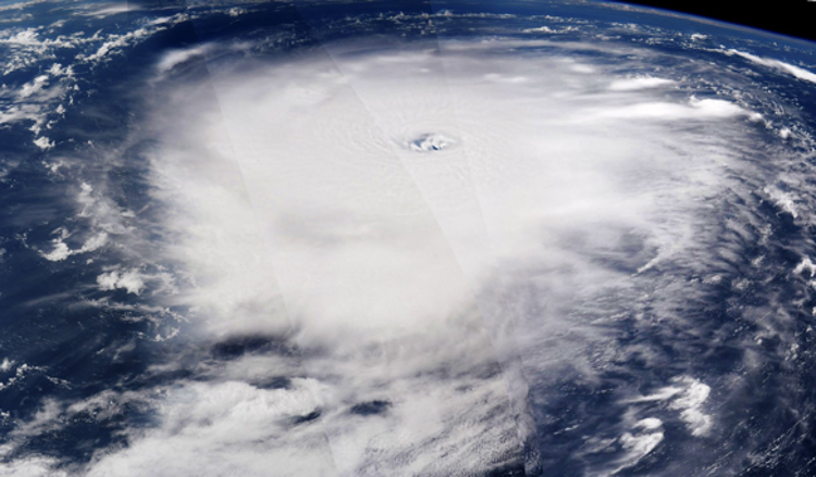 L'uragano Irma visto dallo spazio  dall'astronauta ESA Paolo Nespoli (Foto da Twitter)  