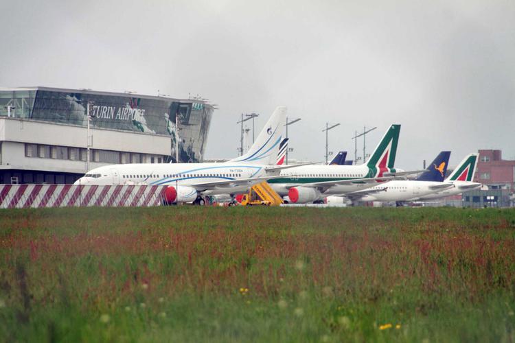 L'aeroporto di Torino Caselle (FOTOGRAMMA)